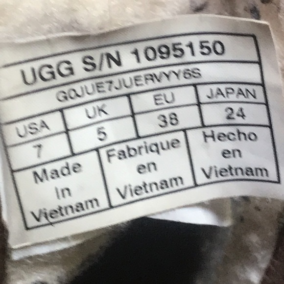 UGG Chelsea Boot, Size 7, Brown, very good condition - Picture 6 of 7